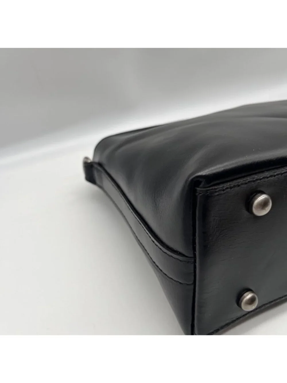 Patricia Nash Betta Medium Leather Crossbody - Picture 8 of 11